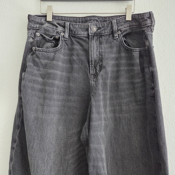 American Eagle Strigid Super High Rise Ultra Wide Leg Jeans 10 Long Black Denim - Picture 3 of 13